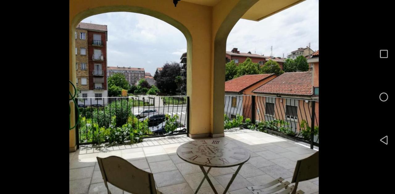 Appartamento Yellow House Torino Esterno foto