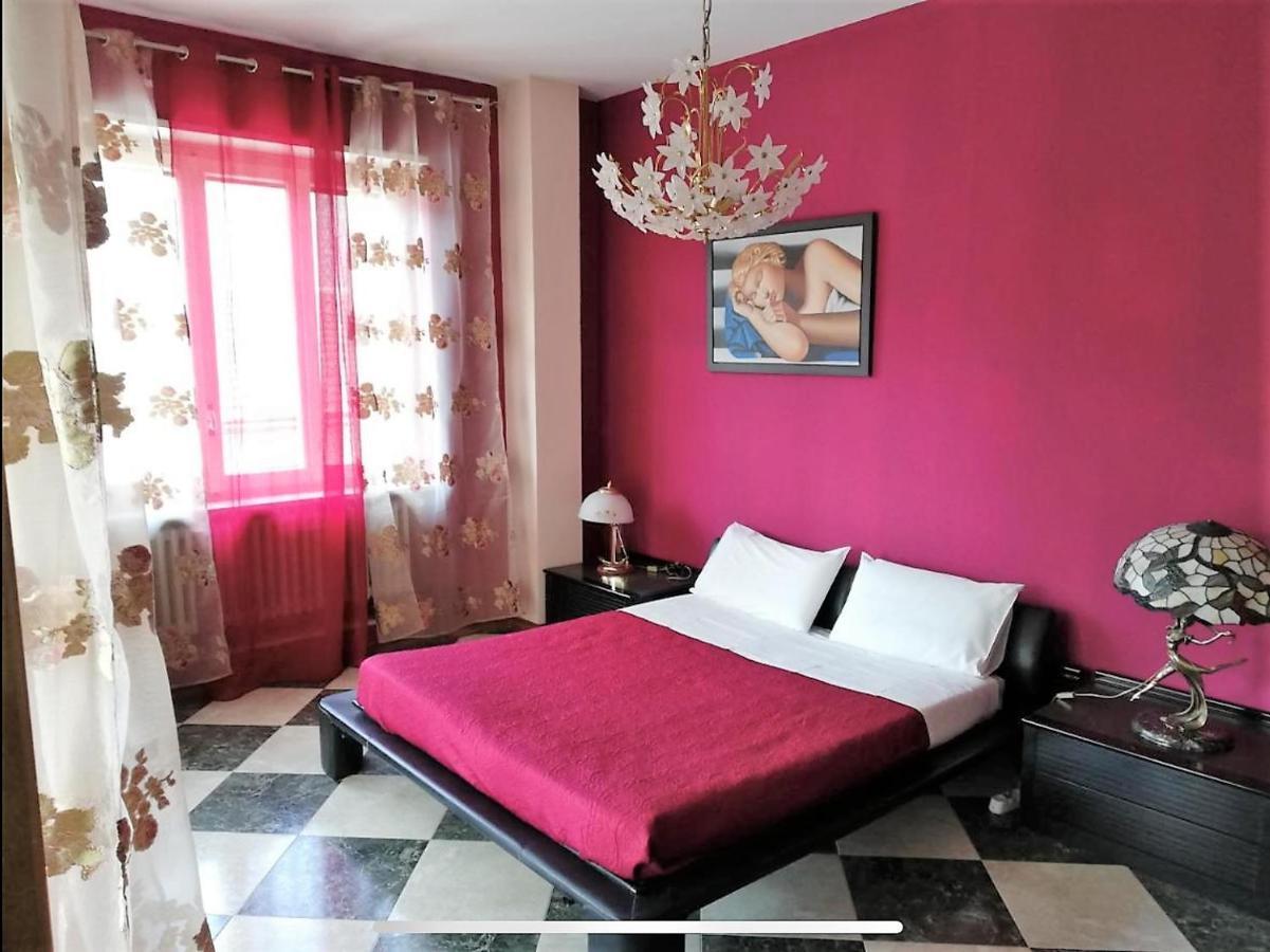 Appartamento Yellow House Torino Esterno foto